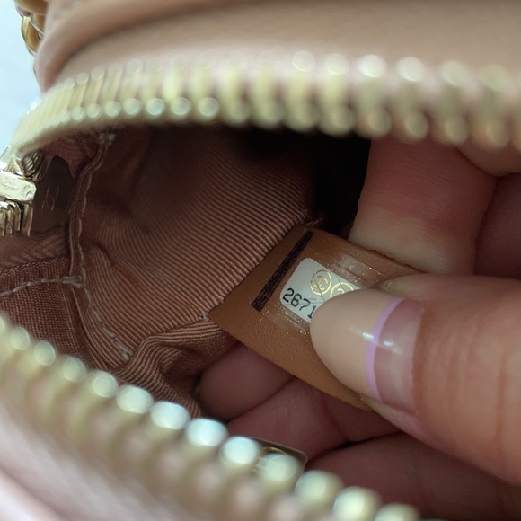 CHANEL Quilted Small Vanity Camera Bag Beige/Pink - Picture 11 of 16